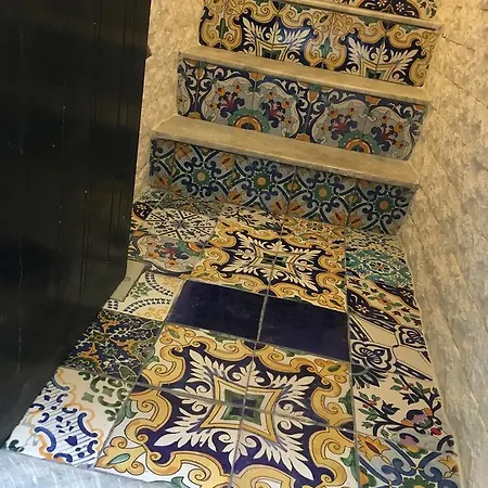 Alle Antiche Mura Del Vicolo * Palermo